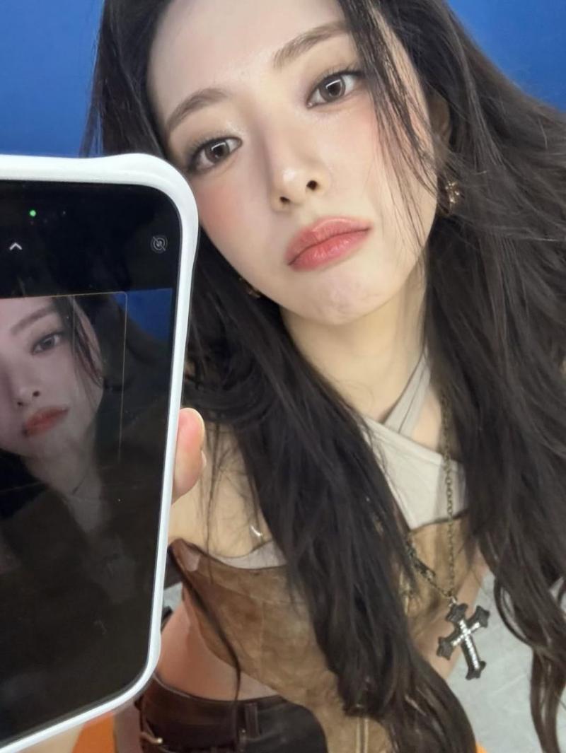 ITZY (있지) 유나