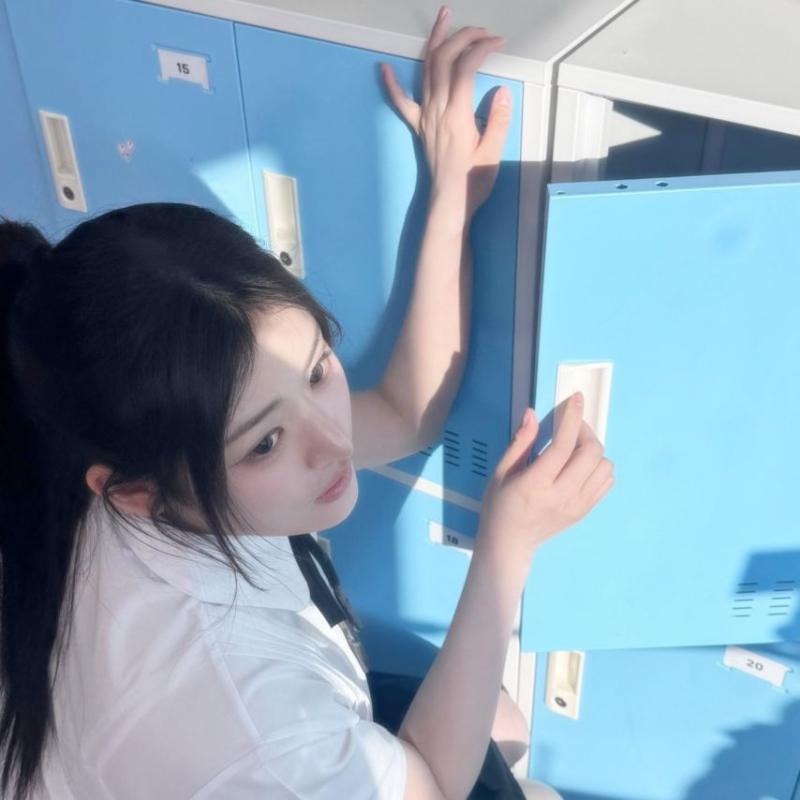 피프티피프티 아테나