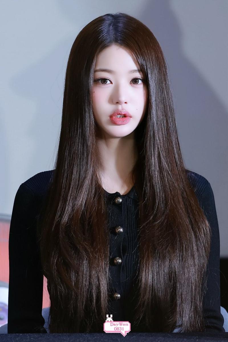 타이베이에서도 미모가 빛을 발하는 장원영 (아이브)