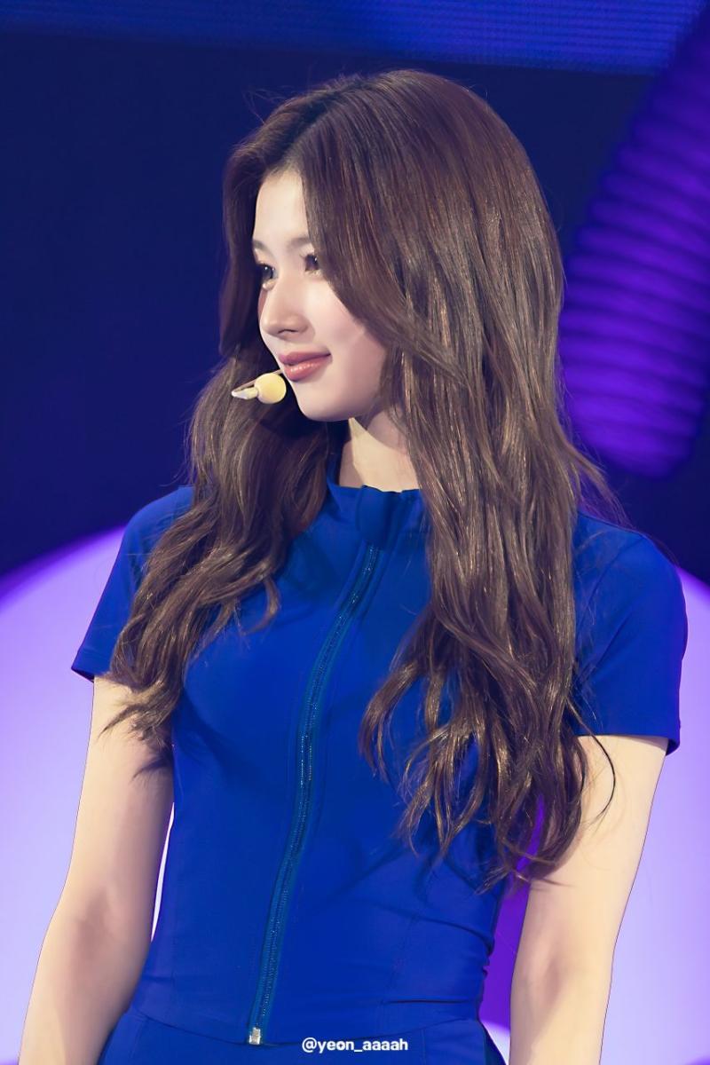 트와이스 사나