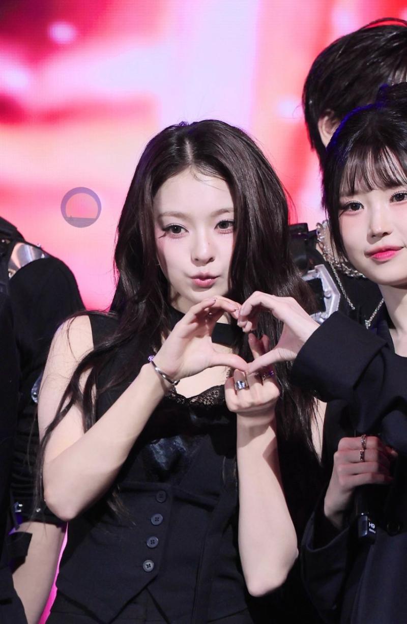 프로미스나인 이나경