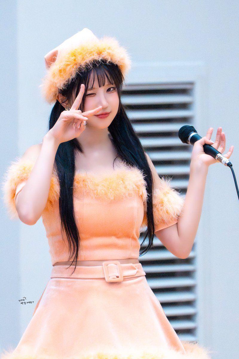 프로미스나인 송하영