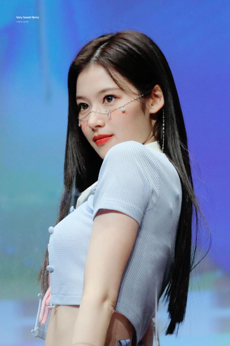 트와이스 사나