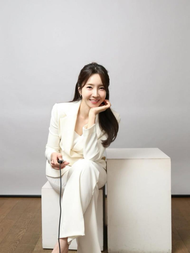 이윤정 아나운서