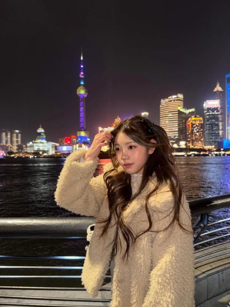 UNIS (유니스) 오윤아