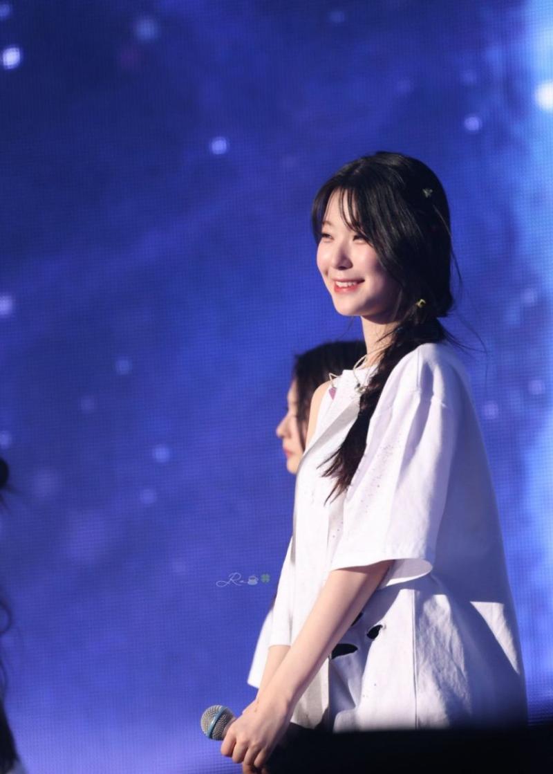 프로미스나인 백지헌