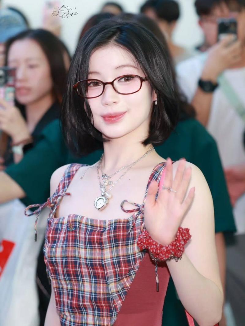 BABYMONSTER (베이비몬스터) 아사