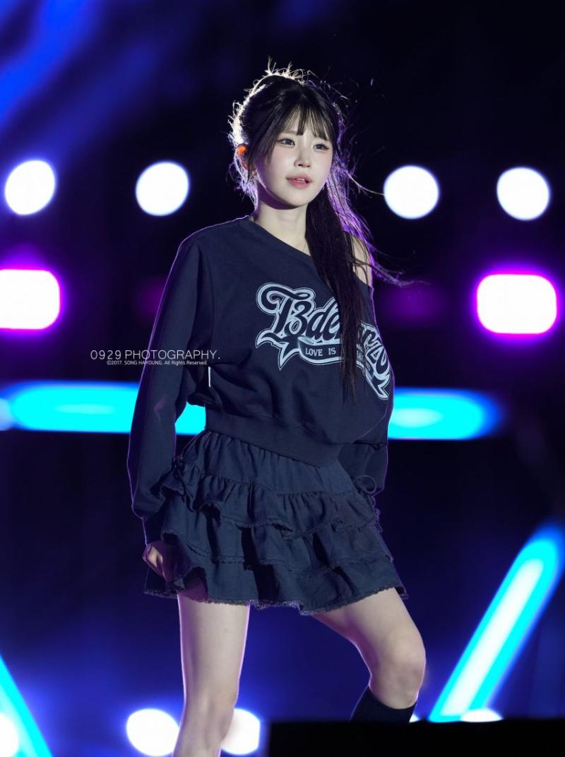 프로미스나인 송하영