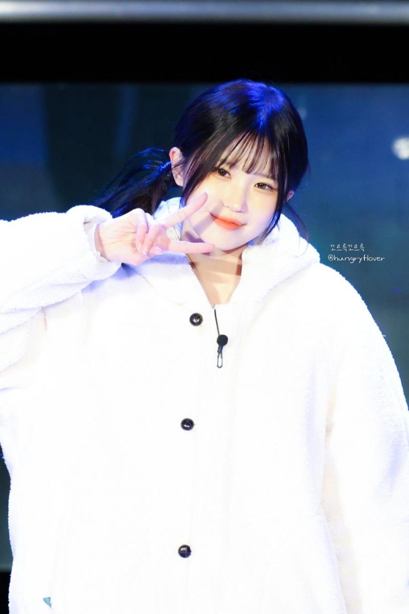 프로미스나인 송하영