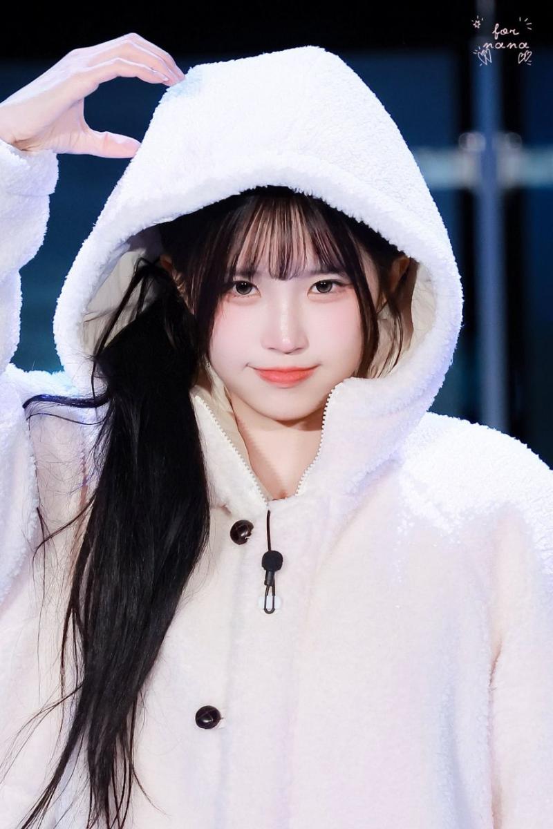 프로미스나인 송하영