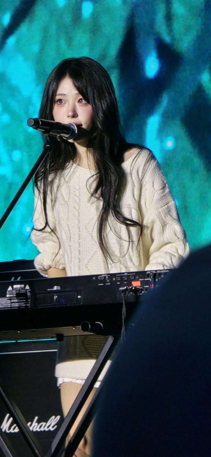 QWER 히나