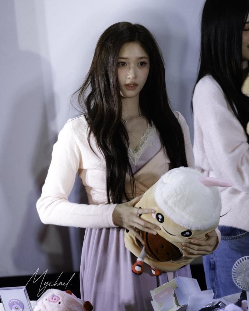 미모가 장난 아닌 아이브 막내 이서...JPG