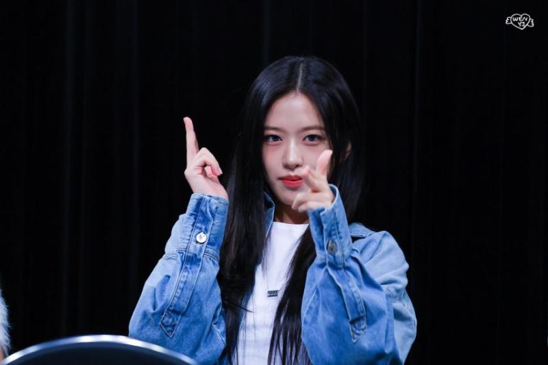 아이브 안유진