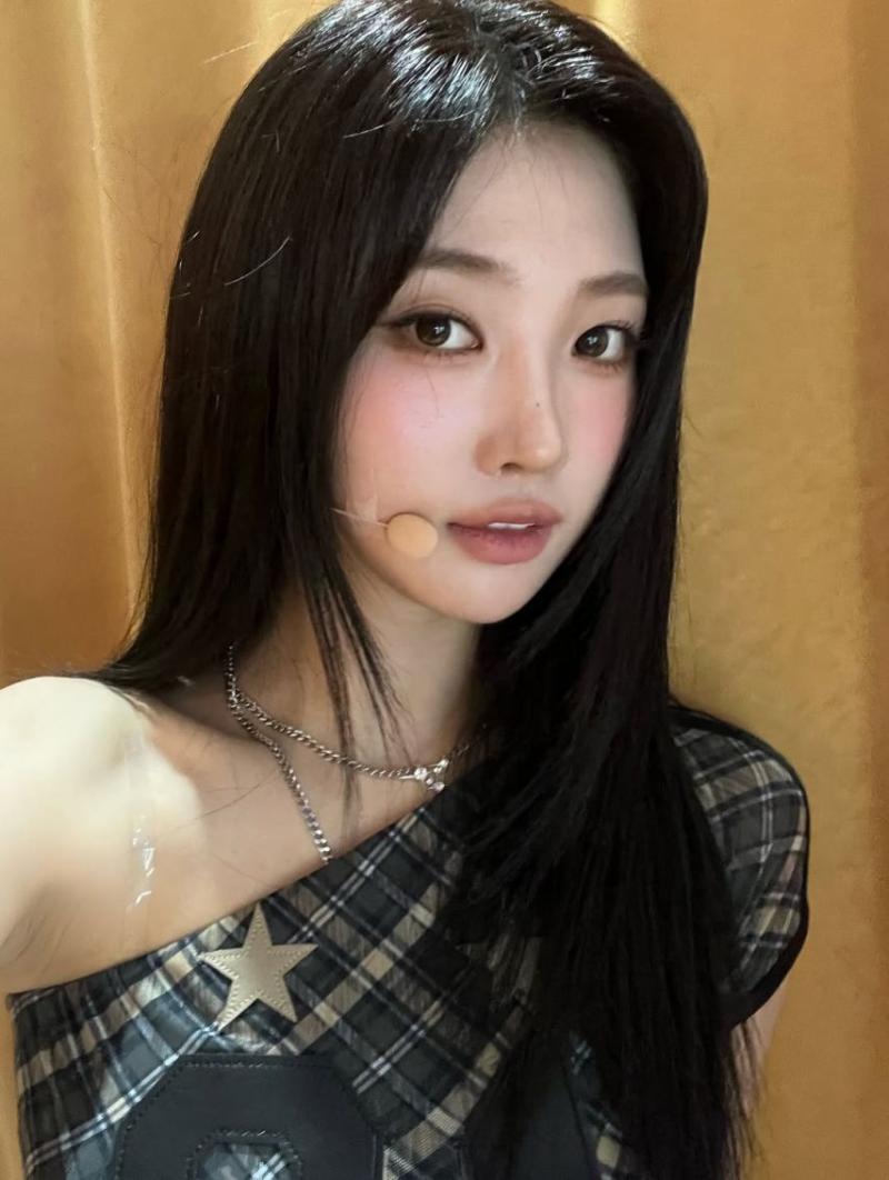 EVERGLOW (에버글로우) 시현