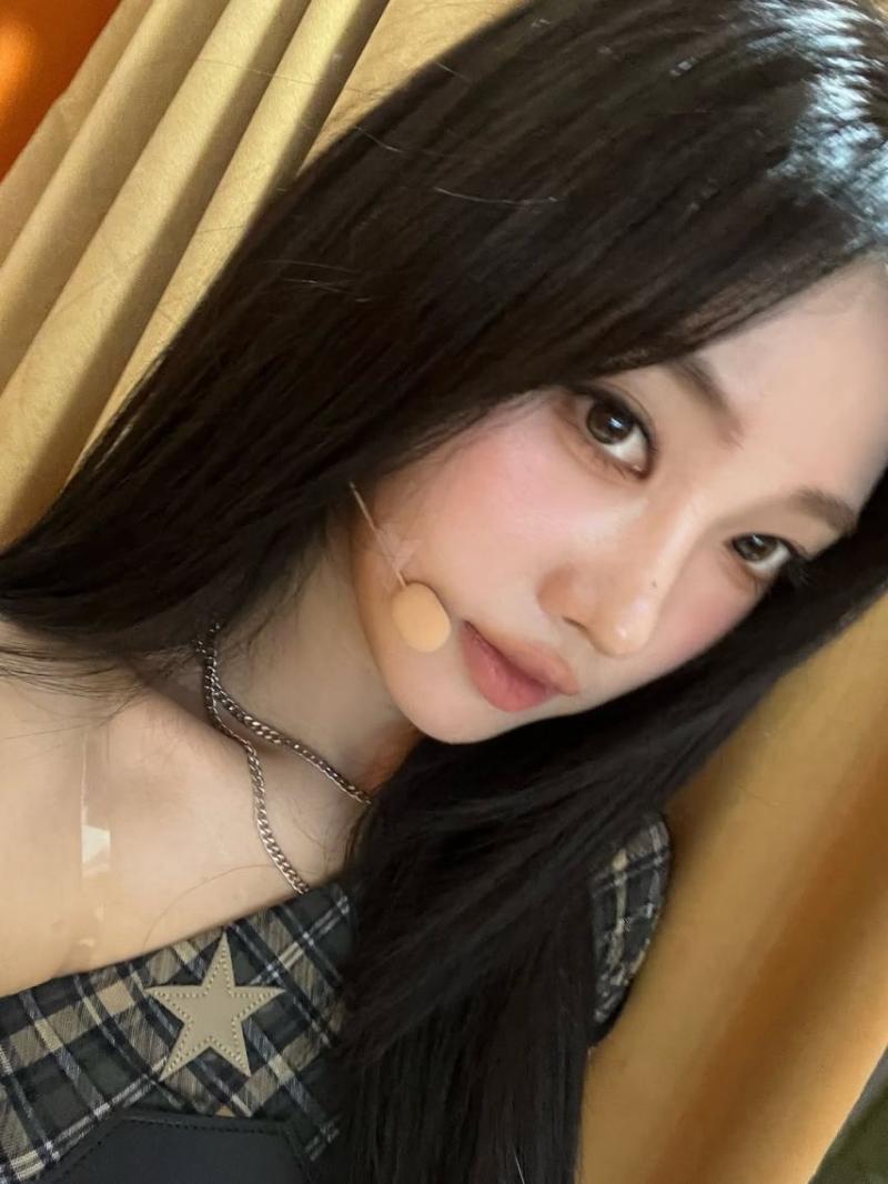 EVERGLOW (에버글로우) 시현