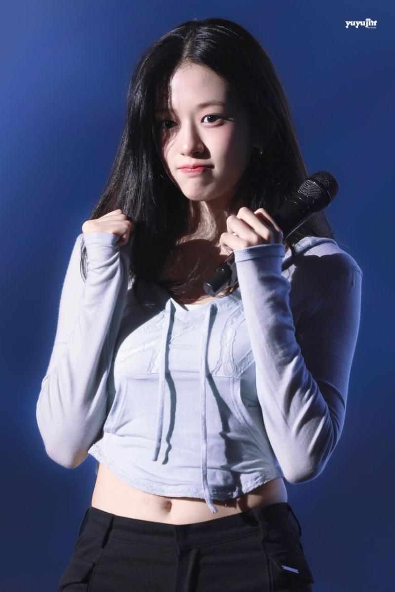 아이브 안유진