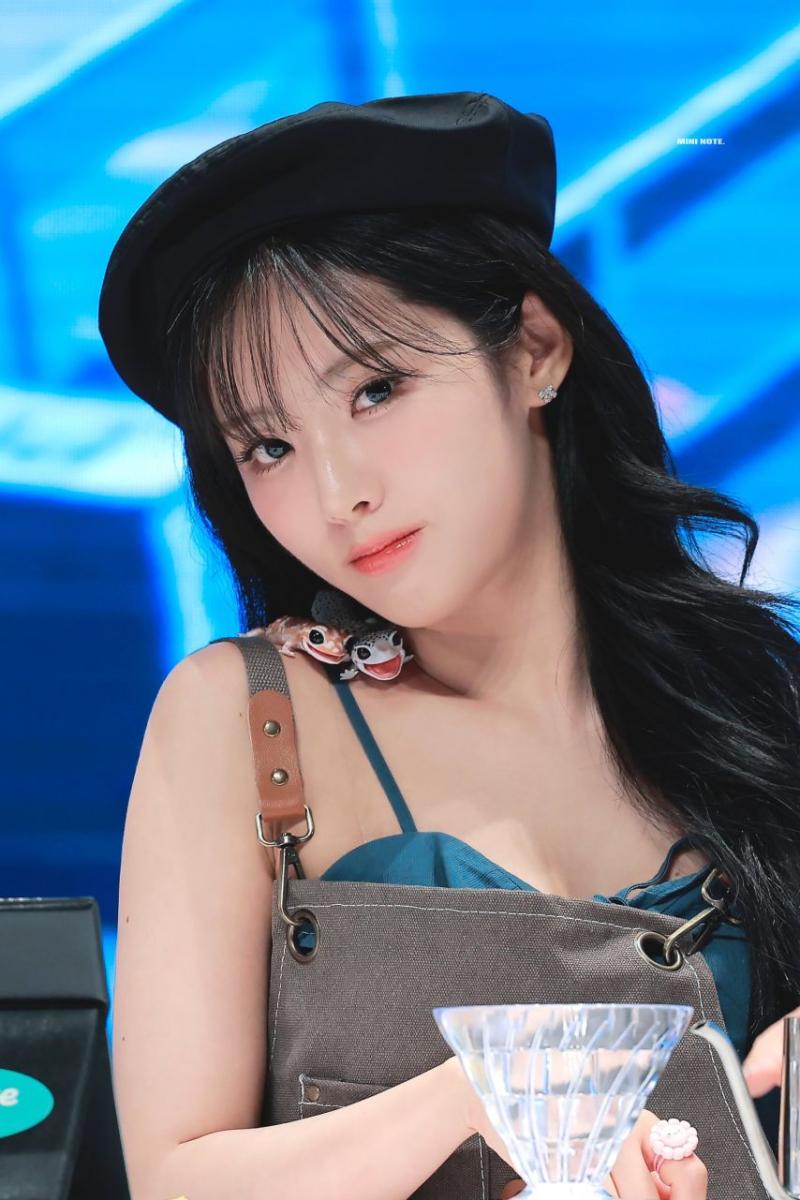 프로미스나인 박지원