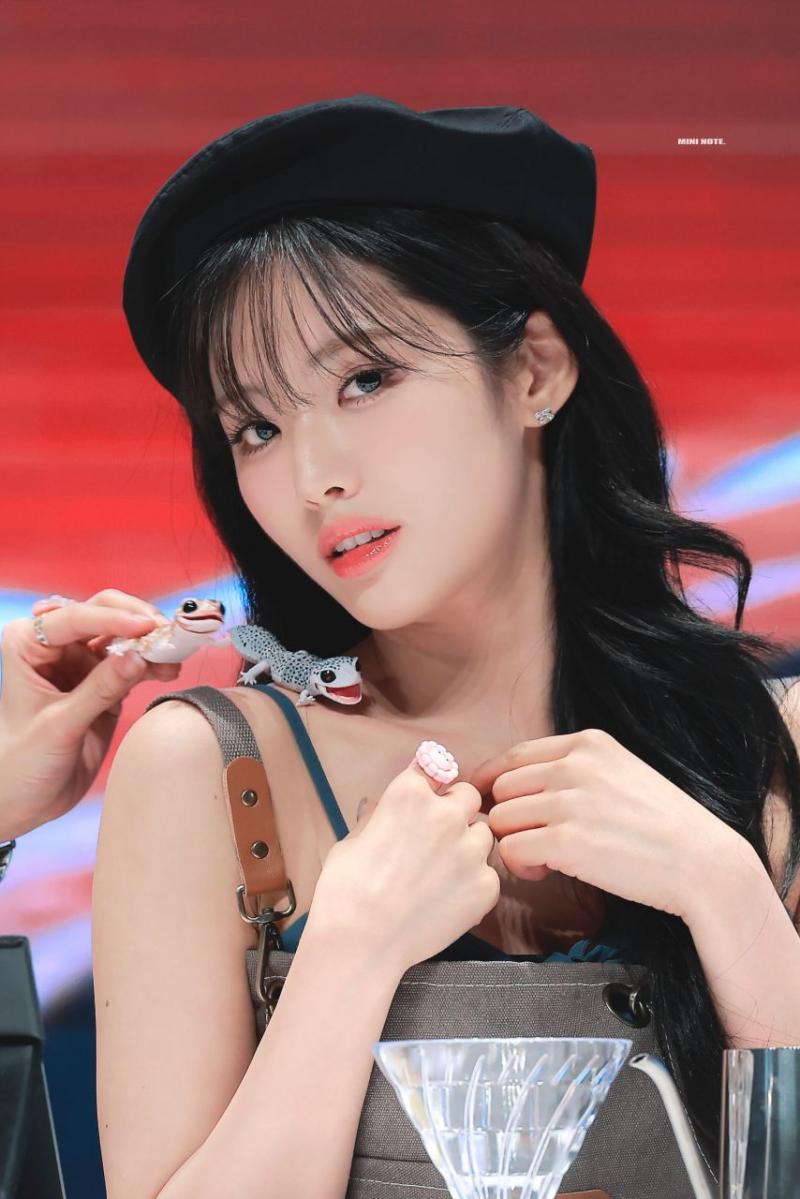 프로미스나인 박지원