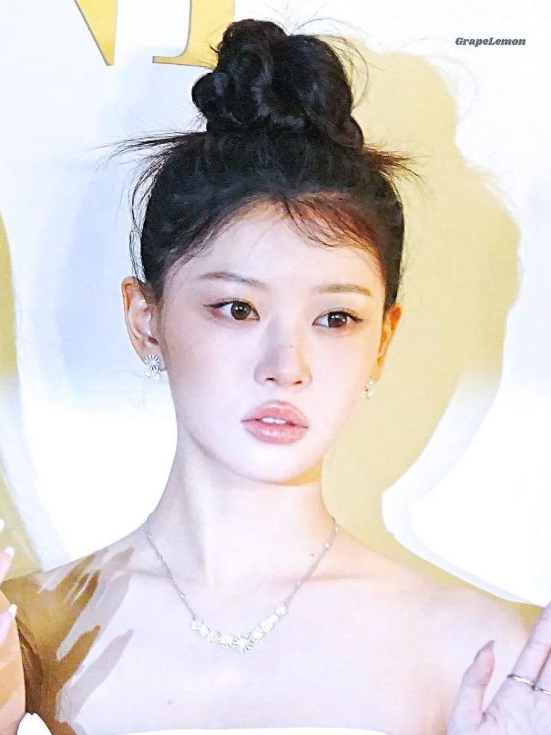 아일릿 (ILLIT) 모카