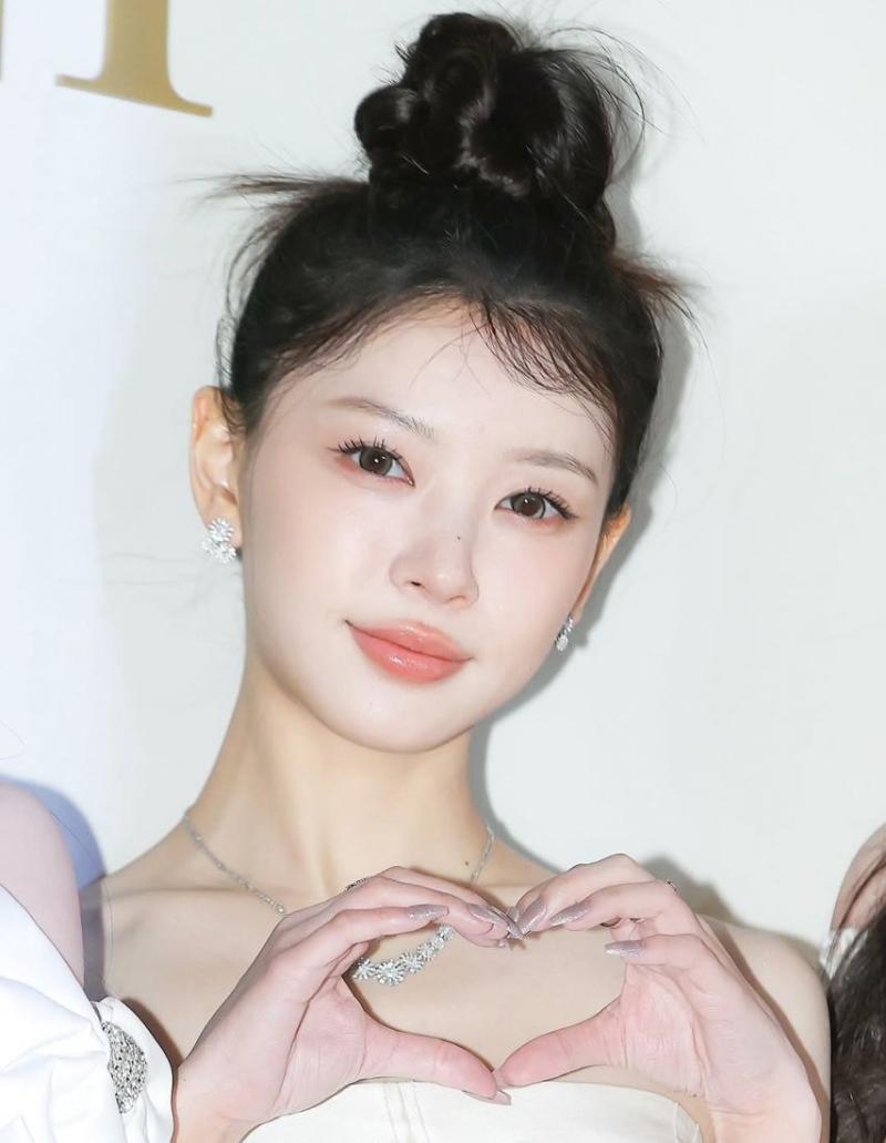 아일릿 (ILLIT) 모카