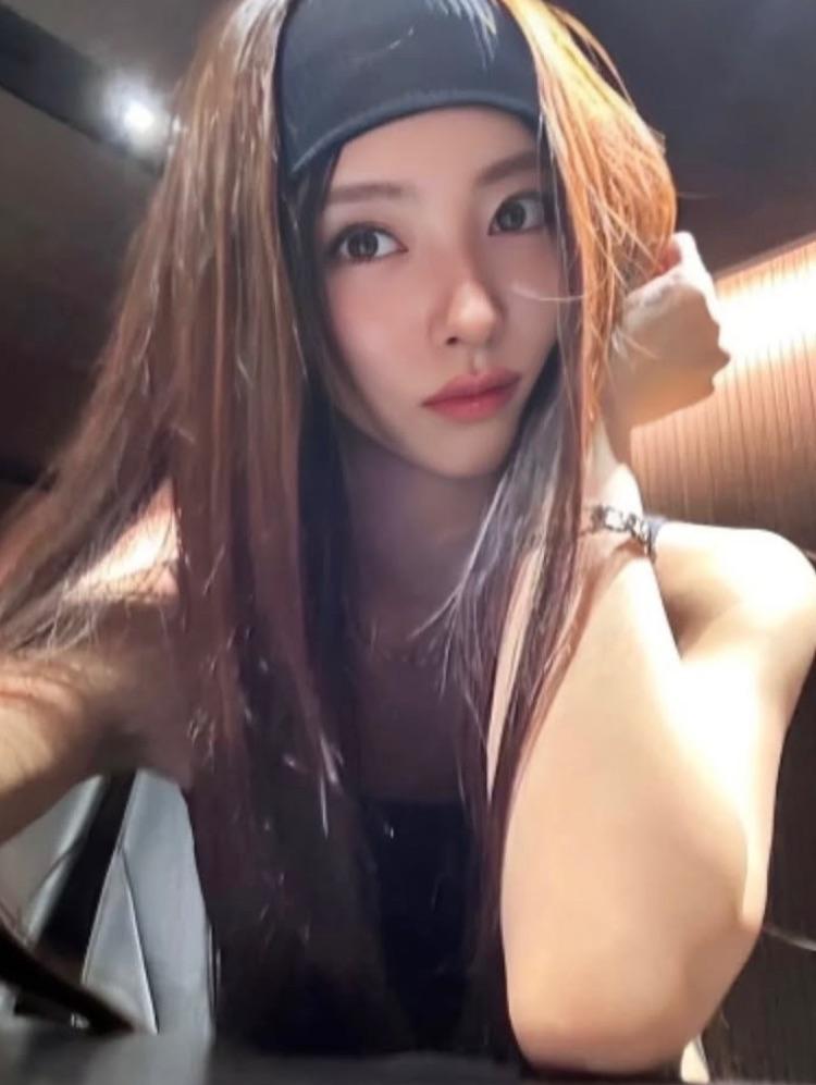 MEOVV (미야오) 안나