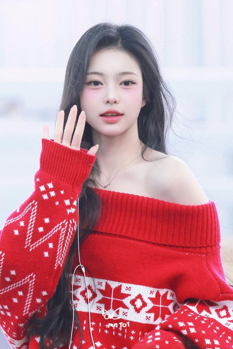 오늘자 중국으로 출국하는 하츠투하츠 이안