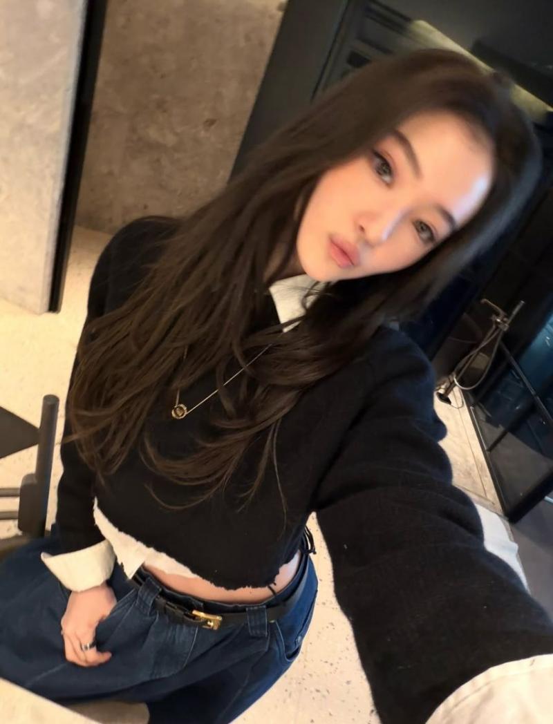 MEOVV (미야오) 엘라
