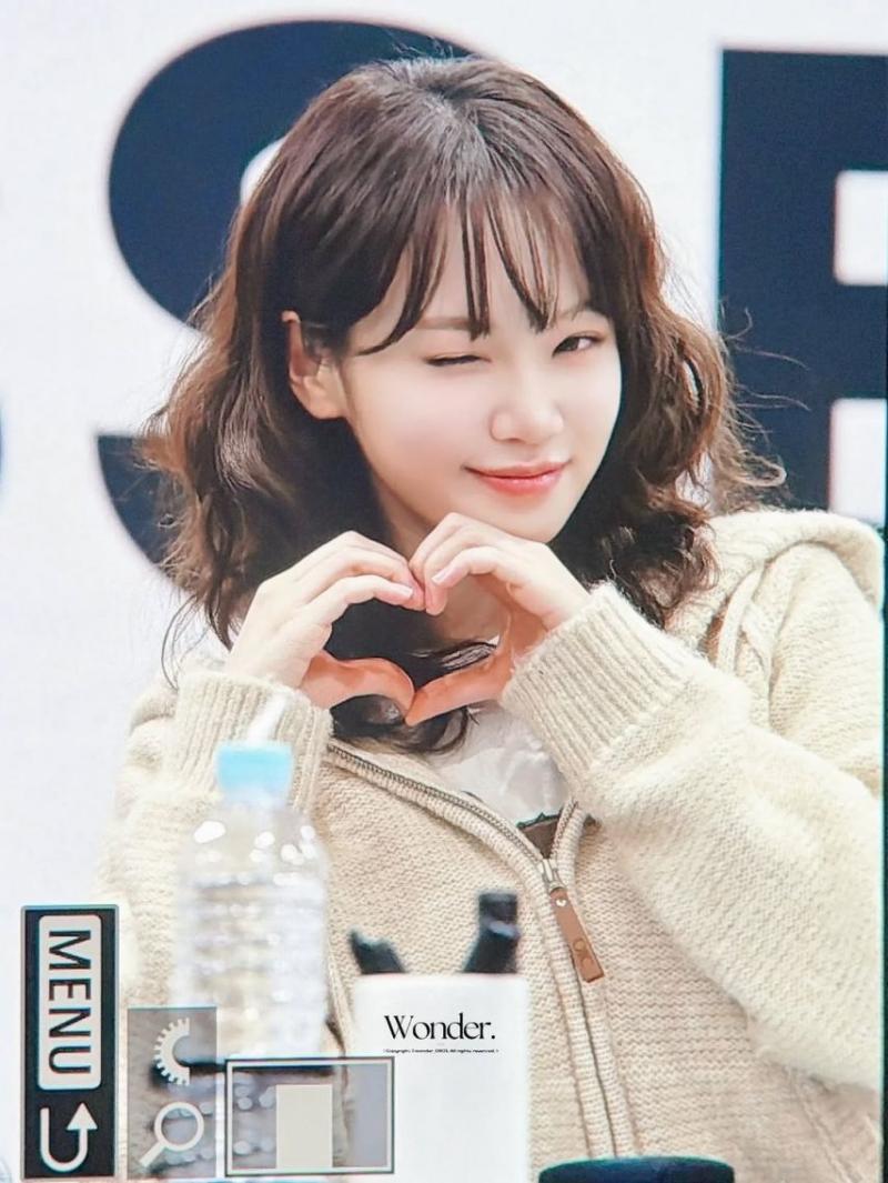 LE SSERAFIM (르세라핌) 김채원