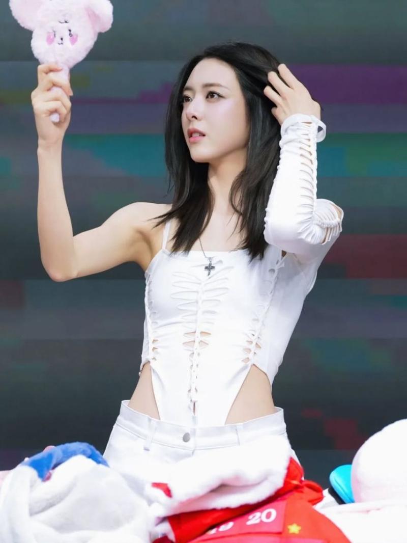 ITZY (있지) 유나