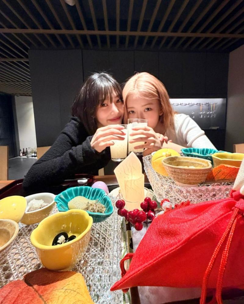 레드벨벳 조이, 아이브 레이