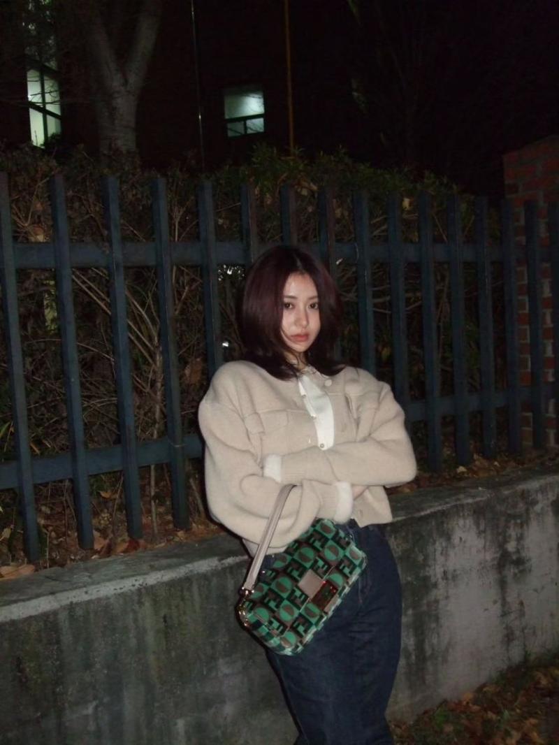 르세라핌 윤진