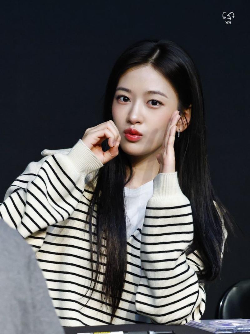 아이브 안유진
