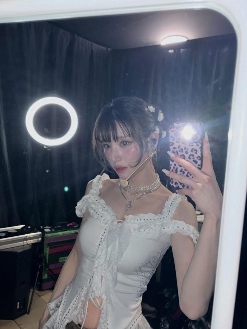 희진 ARTMS아르테미스 인별
