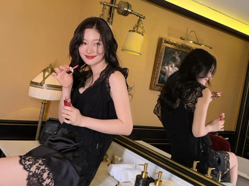 정채연
