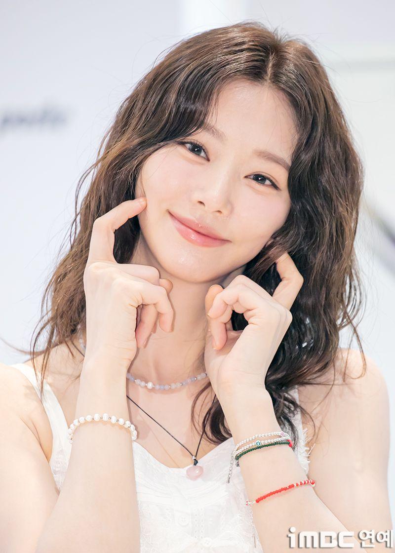 배우 이주빈