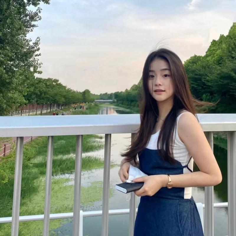 배우 채서안