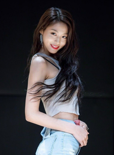 김설현