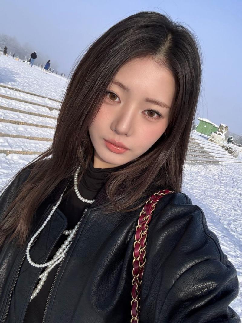 베이비몬스터 로라