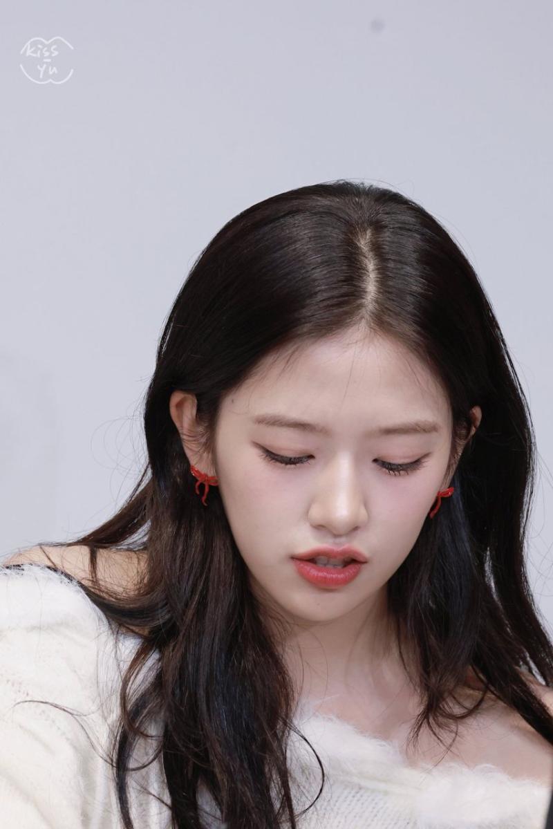 아이브 안유진