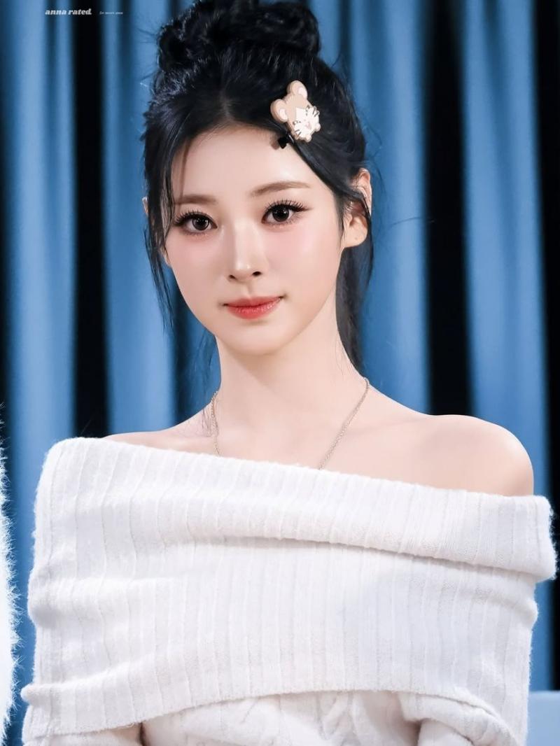 MEOVV (미야오) 안나