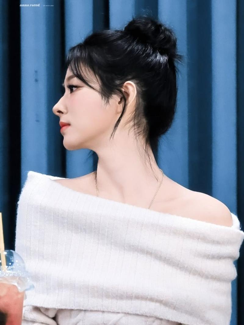 MEOVV (미야오) 안나