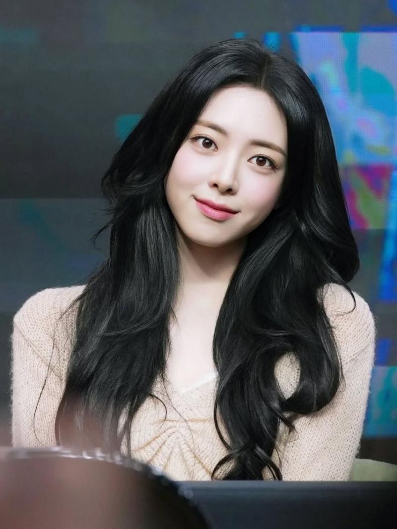 ITZY (있지) 유나