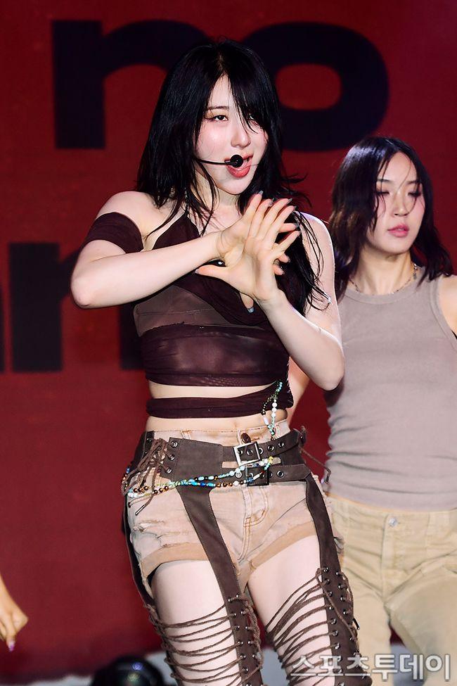 이채연