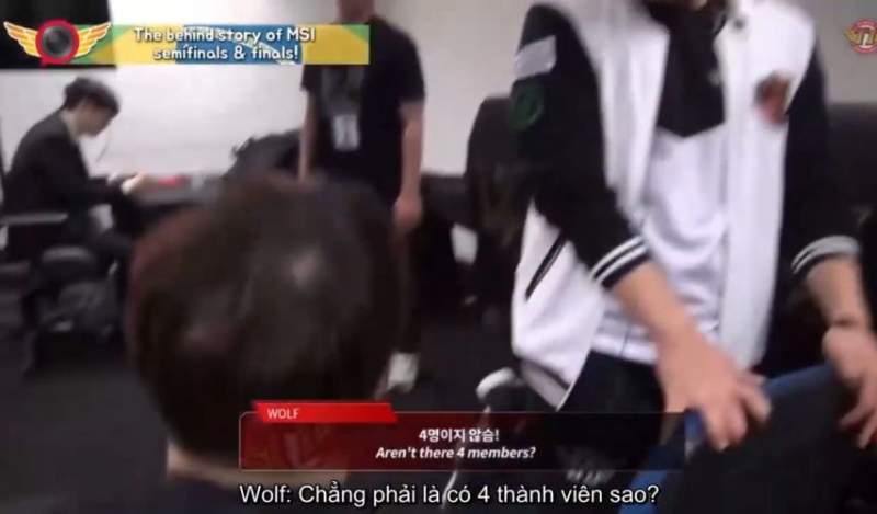 레드벨벳 맞추는 페이커..jpg