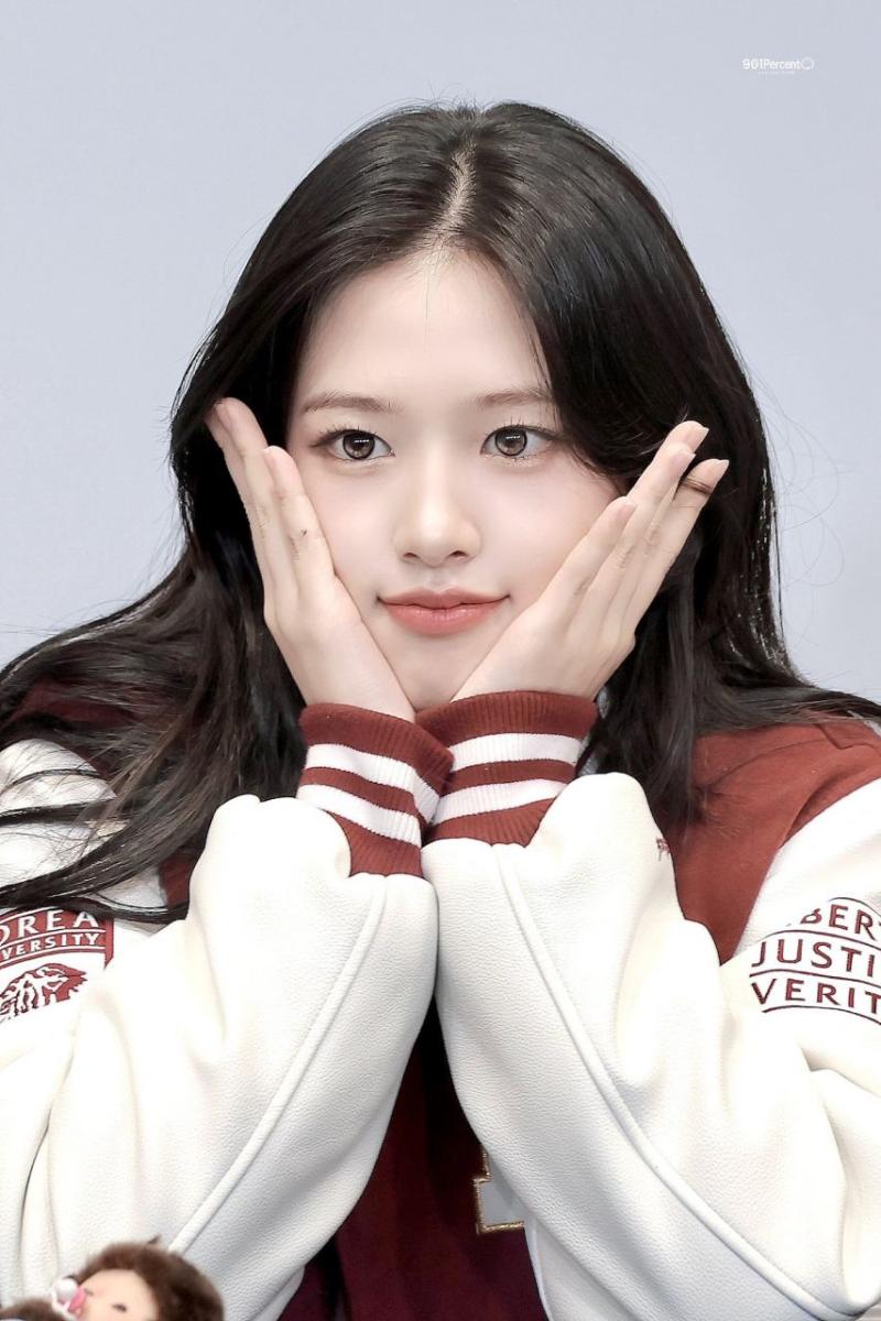 아이브 안유진