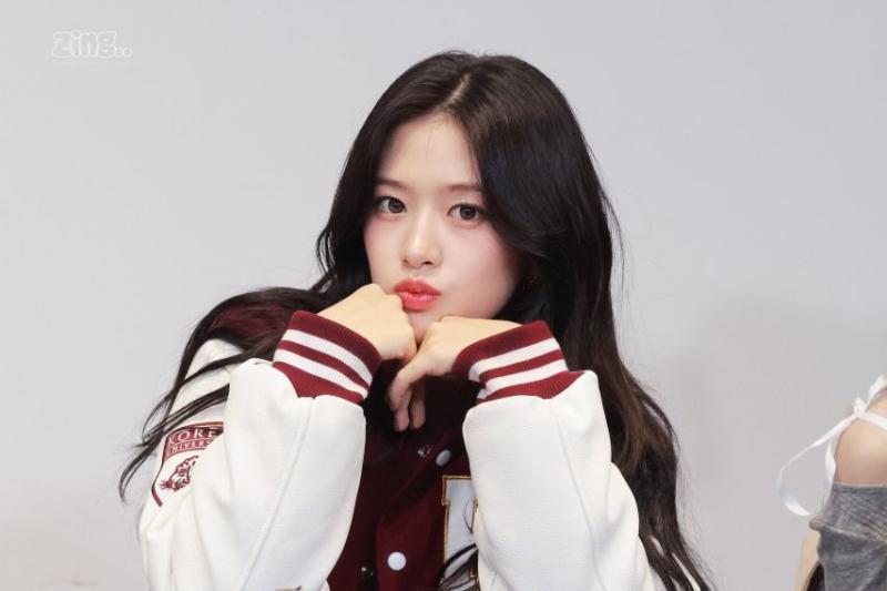 아이브 안유진
