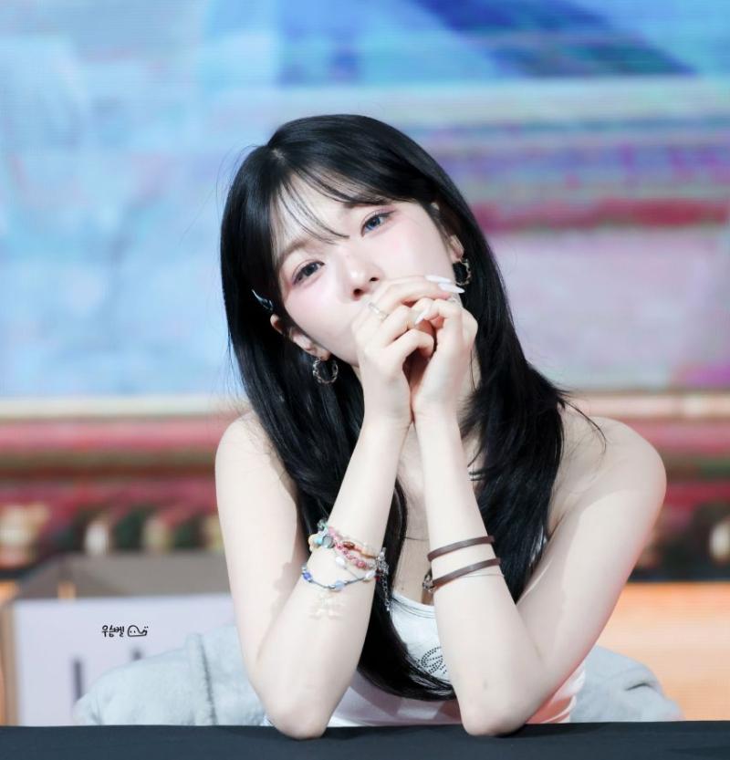 프로미스나인 백지헌