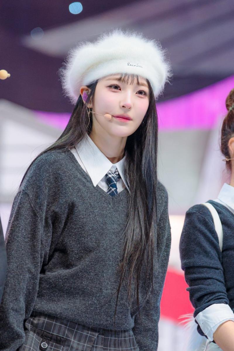 프로미스나인 백지헌