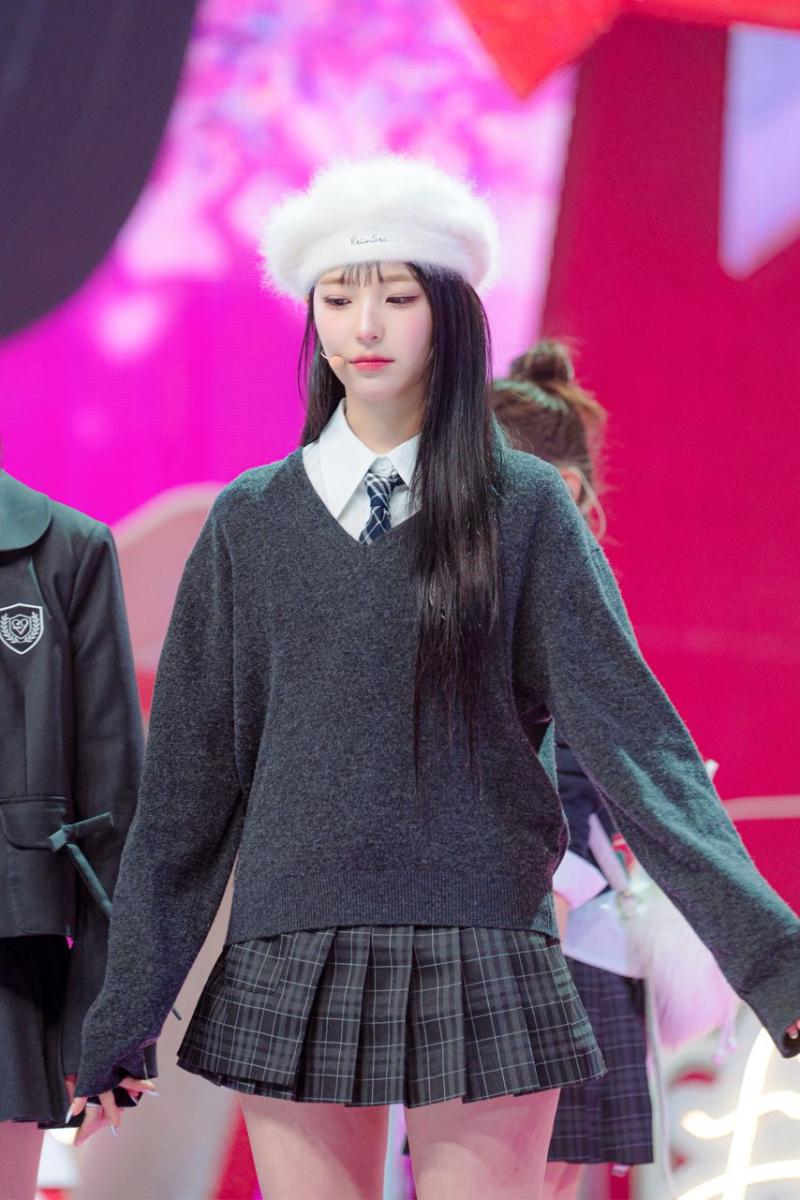 프로미스나인 백지헌
