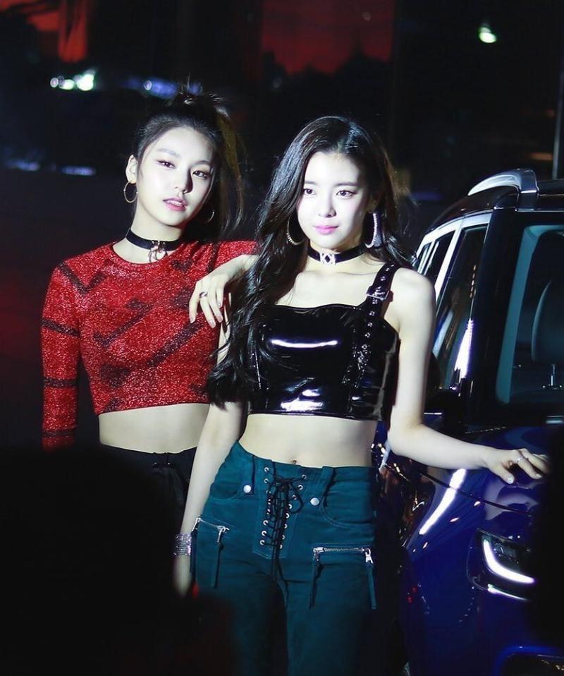 ITZY-리아